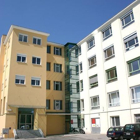Workbase Hostel Wiedeń Zewnętrze zdjęcie
