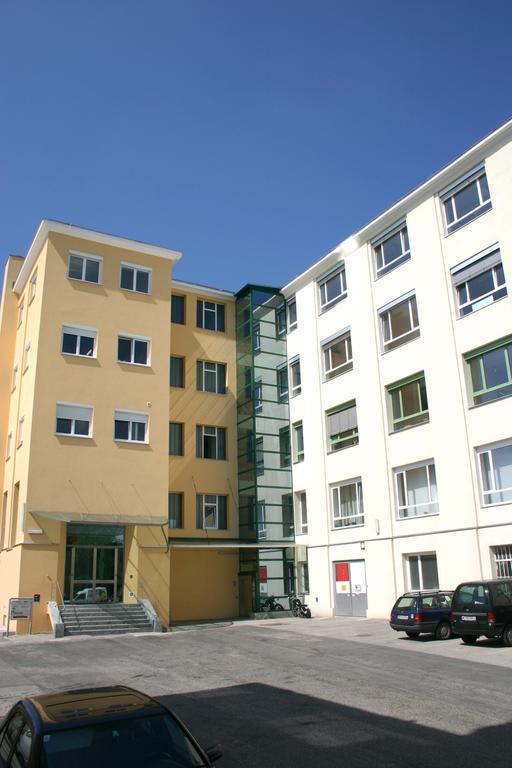 Workbase Hostel Wiedeń Zewnętrze zdjęcie